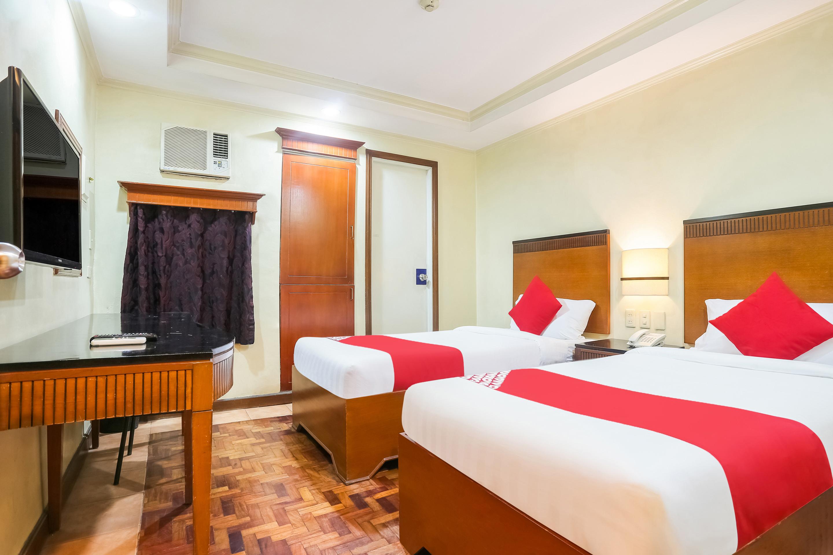 Royale Parc Inn & Suites Quezon City Exteriör bild