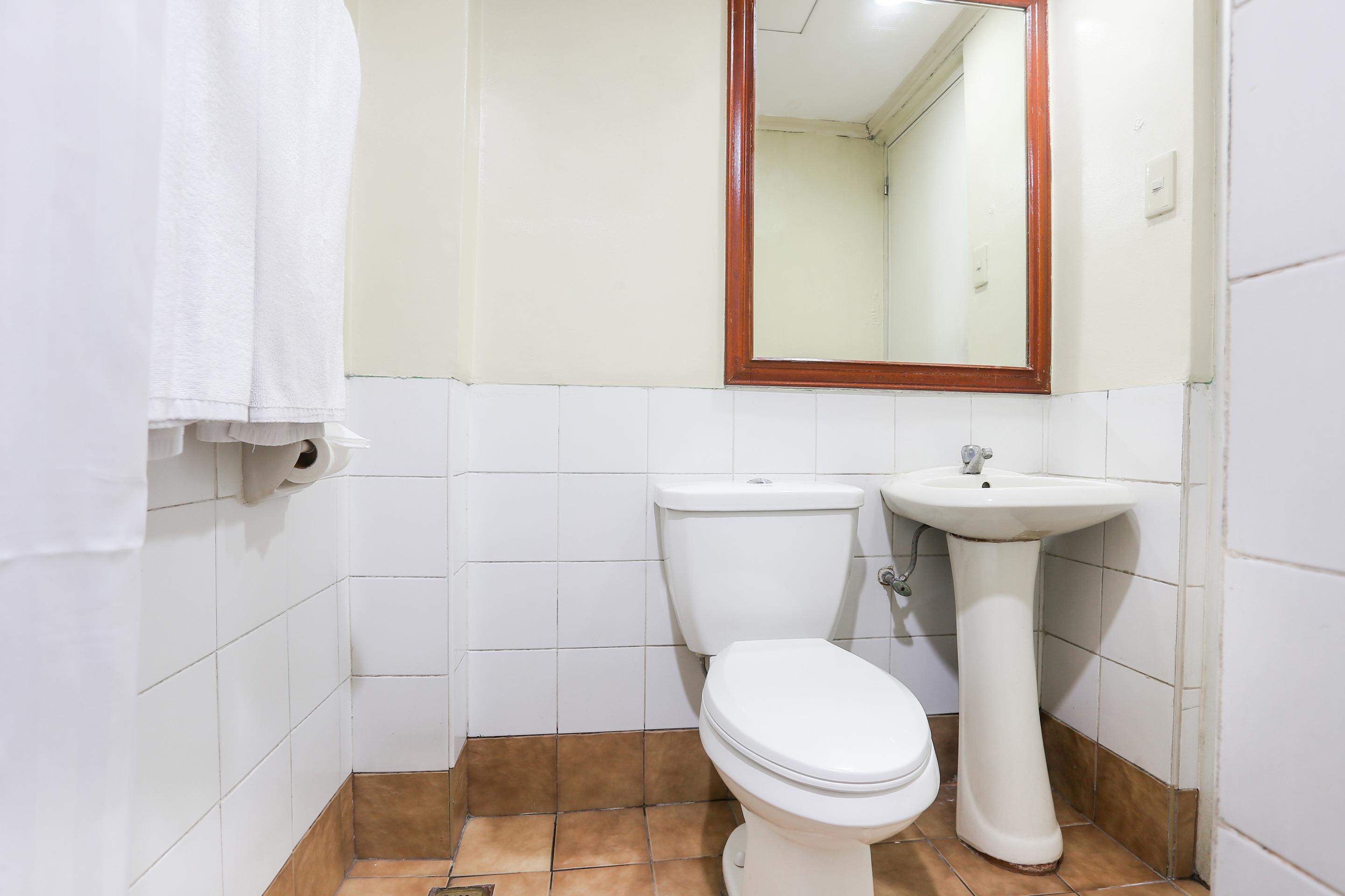 Royale Parc Inn & Suites Quezon City Exteriör bild
