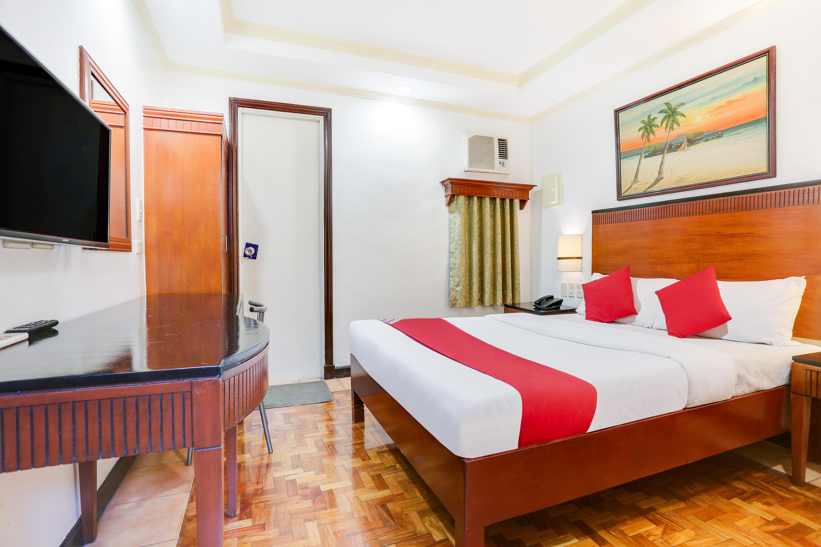 Royale Parc Inn & Suites Quezon City Exteriör bild