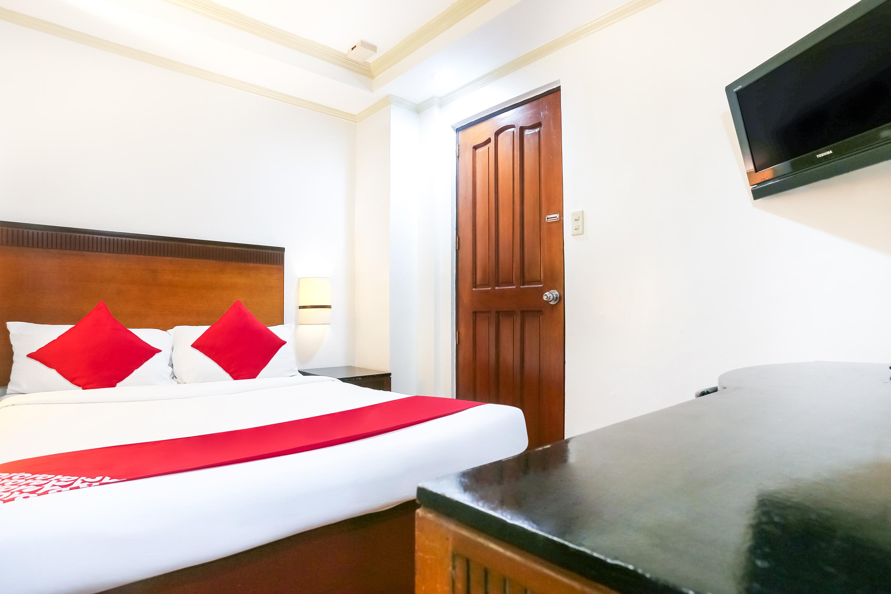 Royale Parc Inn & Suites Quezon City Exteriör bild