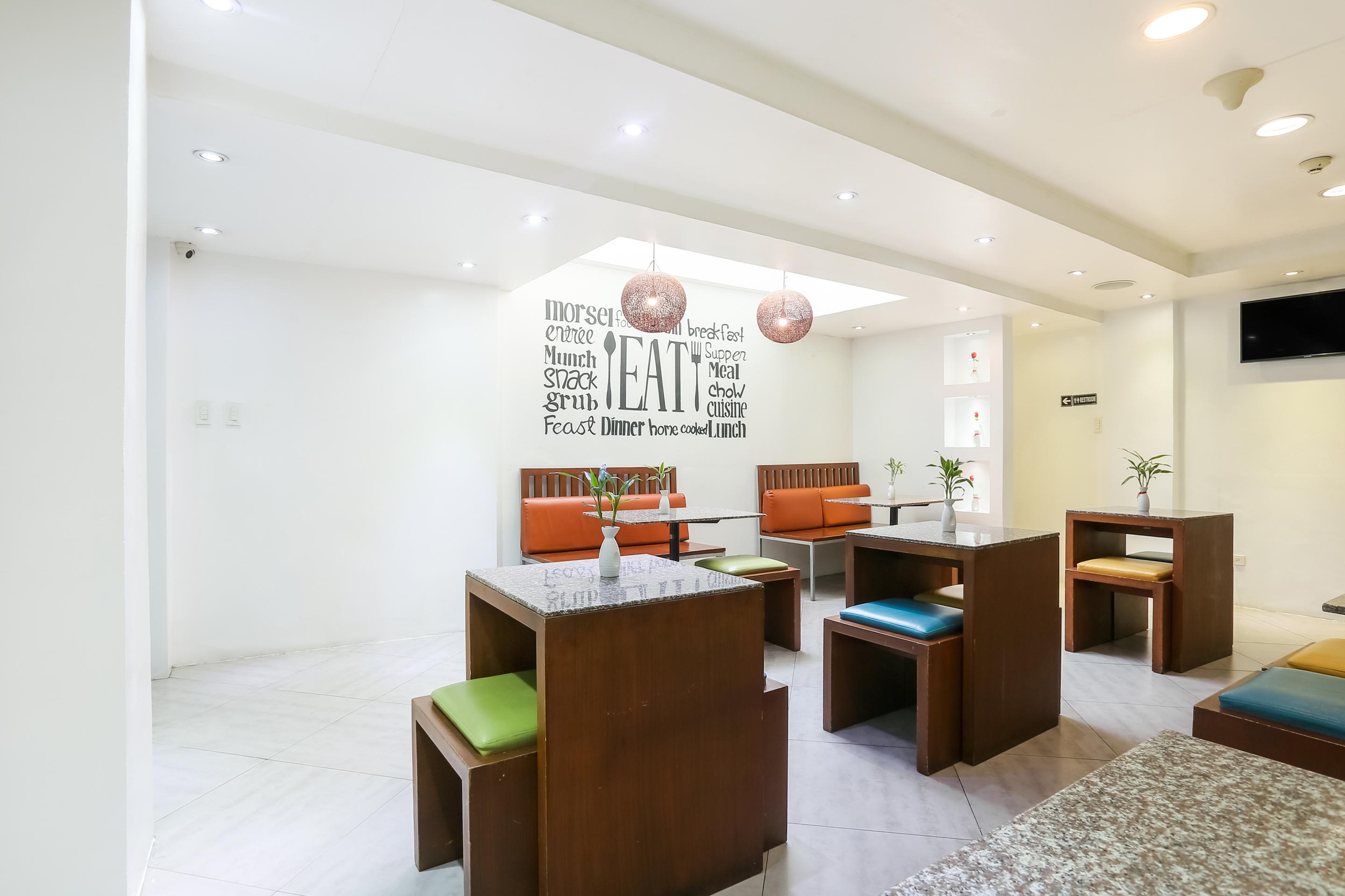Royale Parc Inn & Suites Quezon City Exteriör bild